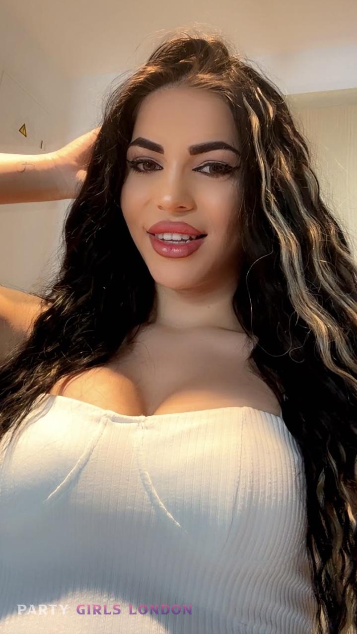 Amelia (12)