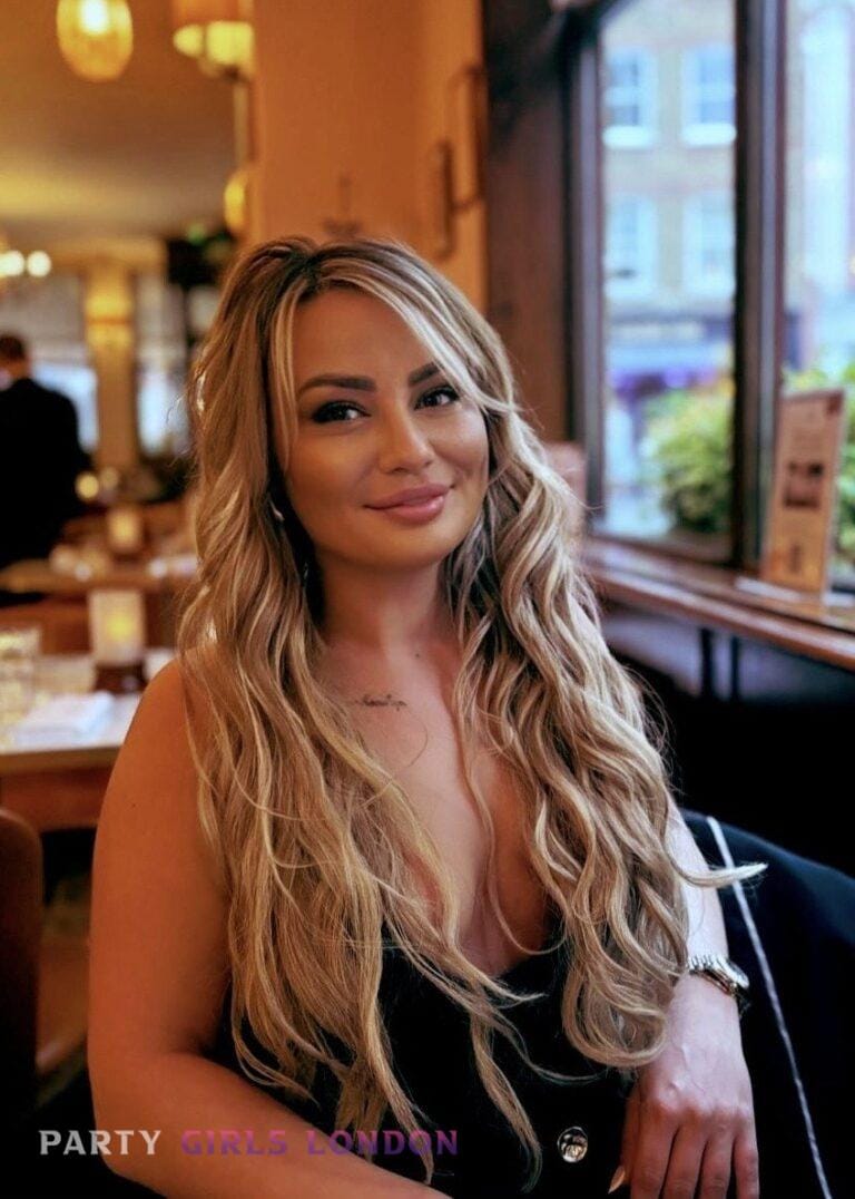 Isabella london escort selfie