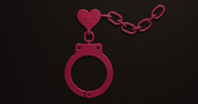 Fantasy handcuffs with heart-shaped chain