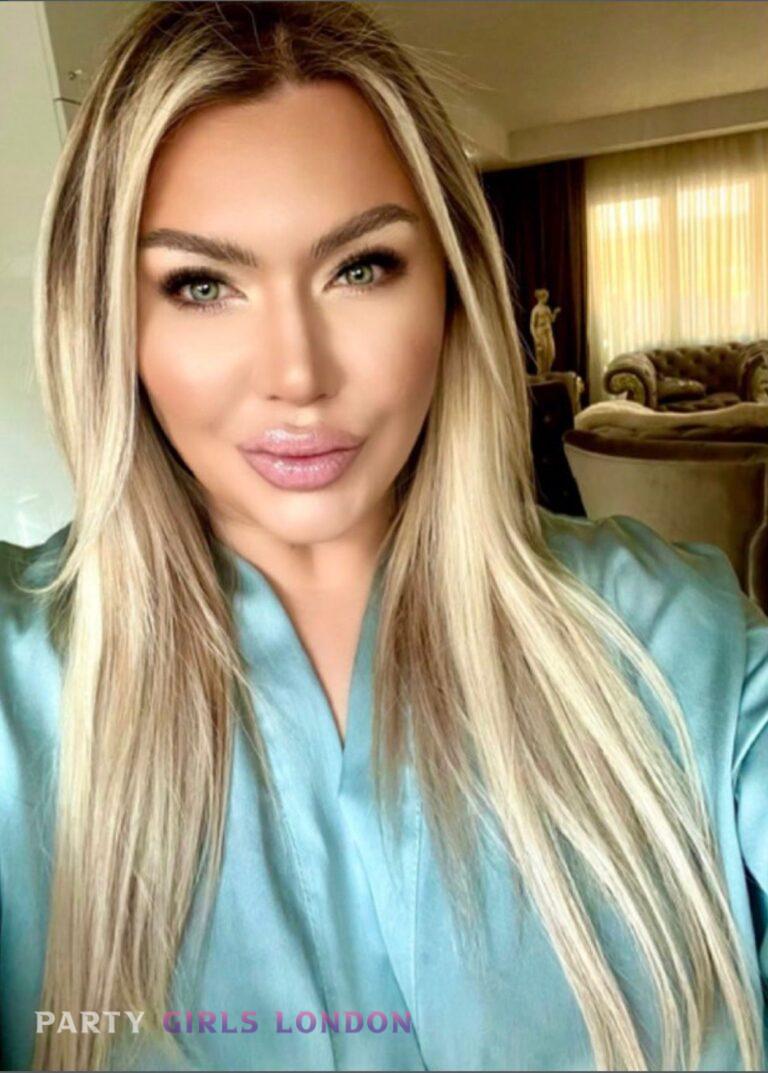 blonde bayswater escort moniqa 8