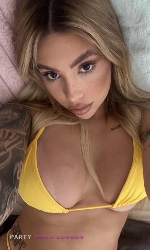 blonde brazilian mariana 10