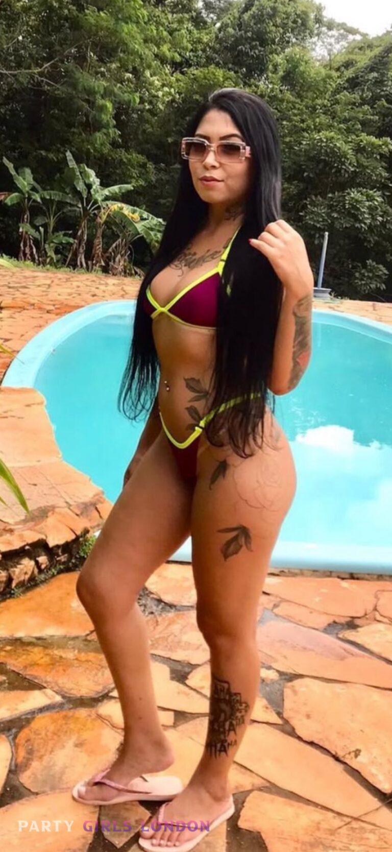Kelly Poolside – Brazilian Escort with Exotic Style