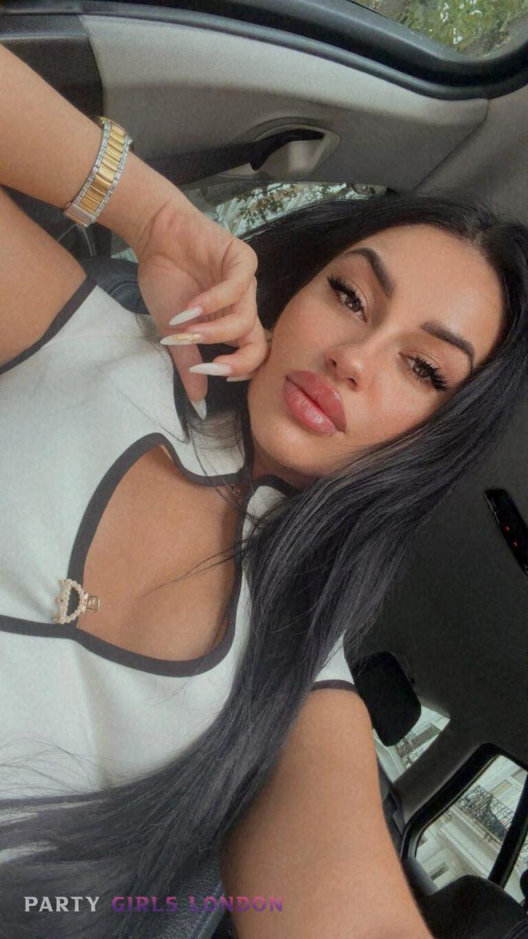 ella (1)