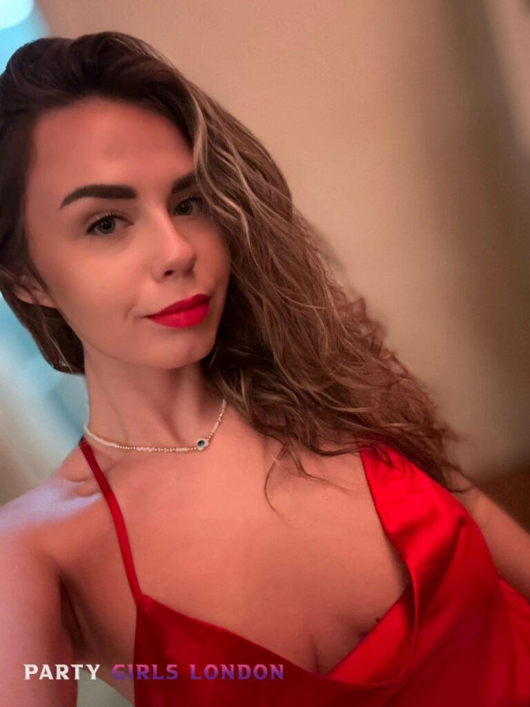 isadora blonde escort bayswater 7