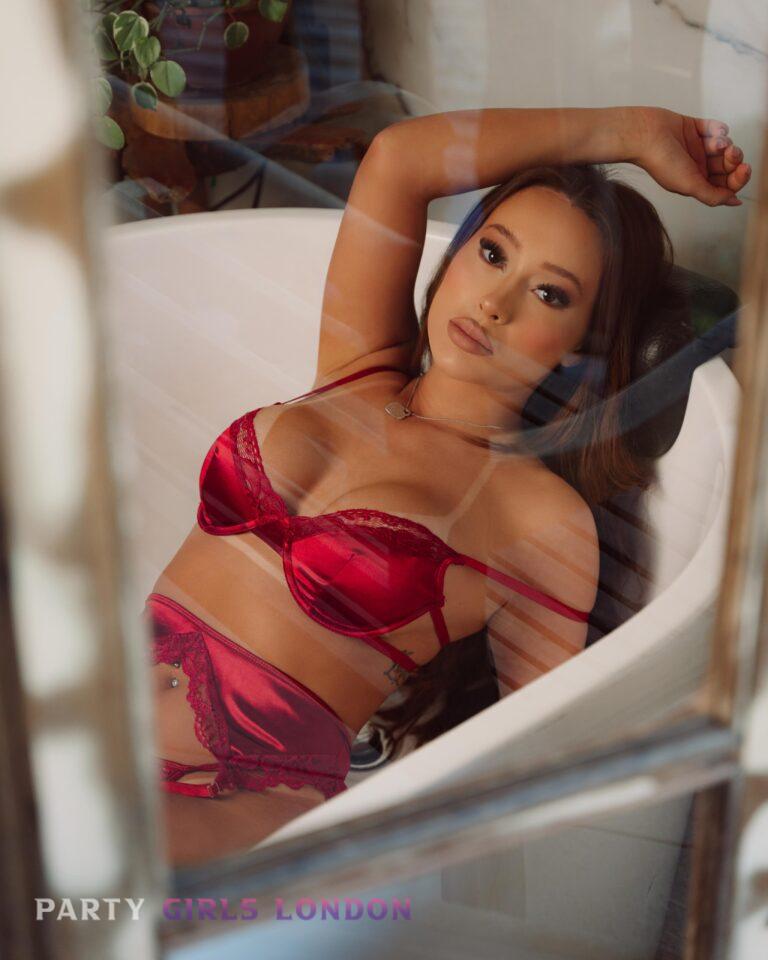 london redhead escort jolie 9 scaled